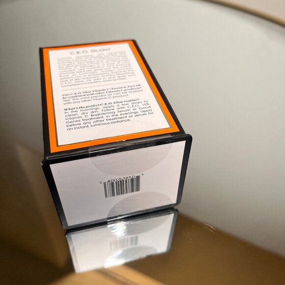 Sunday Riley C.E.O. Glow Vitamin C + Turmeric Face Oil – NEW / Unopened - Picture 9 of 10